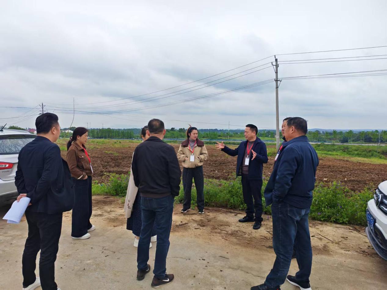 7b41d2280c8395938d6a8d41cdc15659