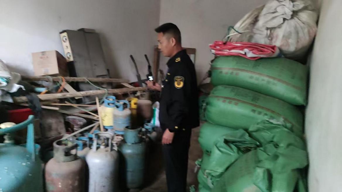 6c9556de0d14d099777fcbaa39d4b64b