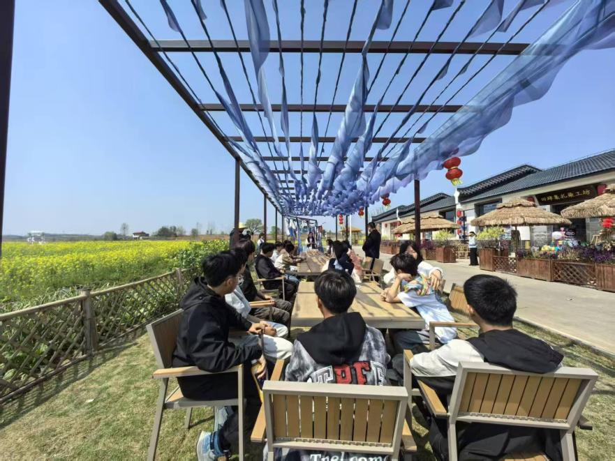 b405fd2a8599ad3a942e4149f842931a