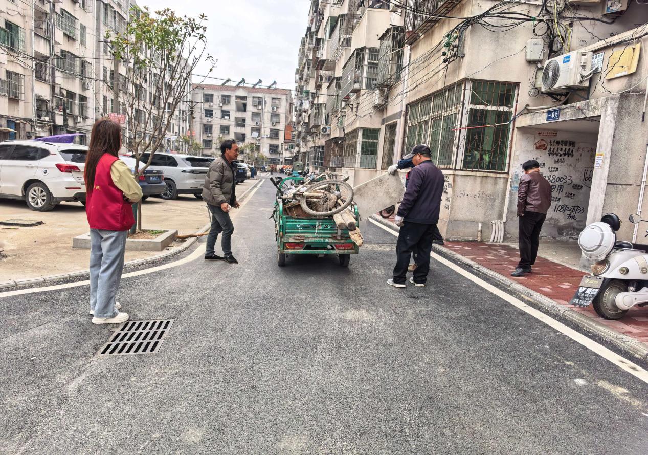 ef760ea7e8d141991c5bca360b13d6a3