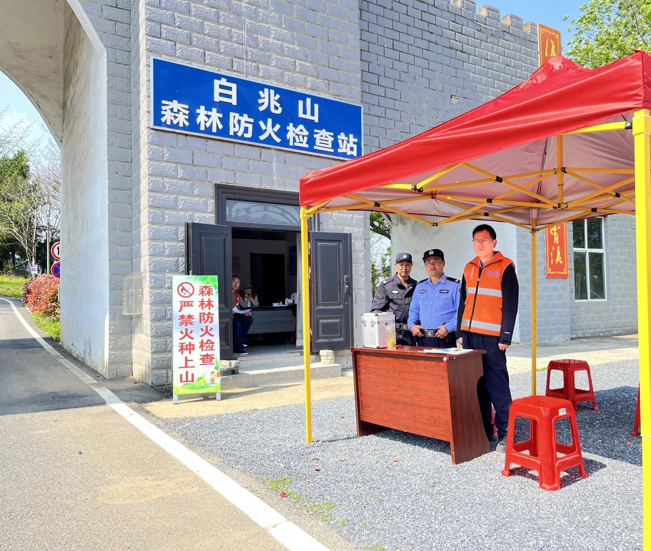 e3bfb3e9229f3cc3fcfe36435335b90