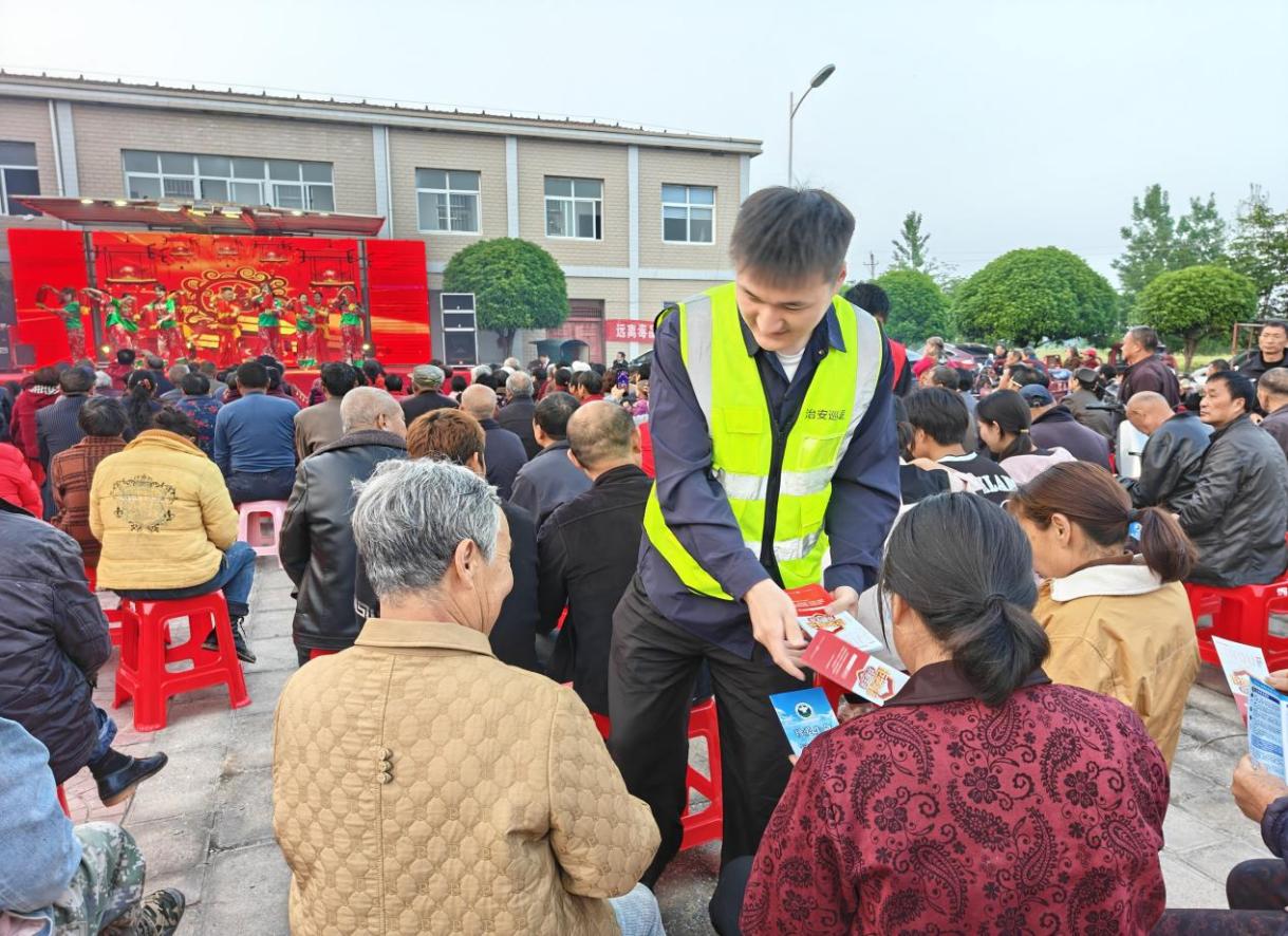 f2d33545bfe1c9b24c41352f7466fffd