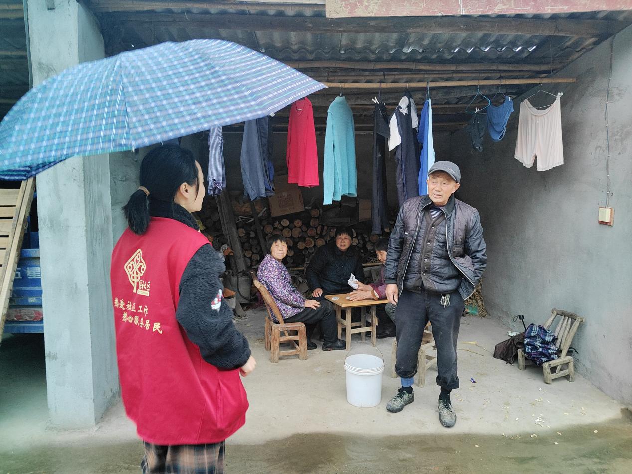 9390aee2519919d42705d8756ccb0351