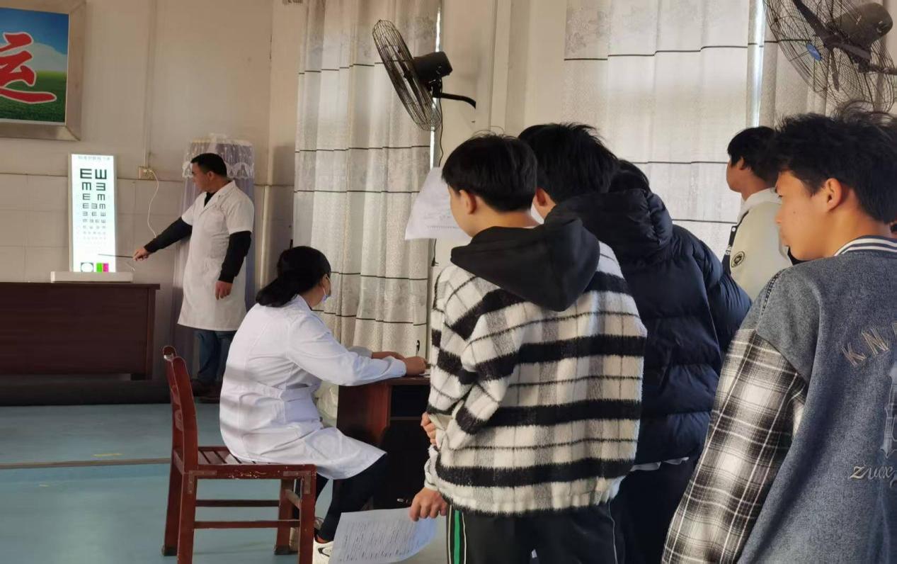 4b3dca0260334dd690454e130bc90c4