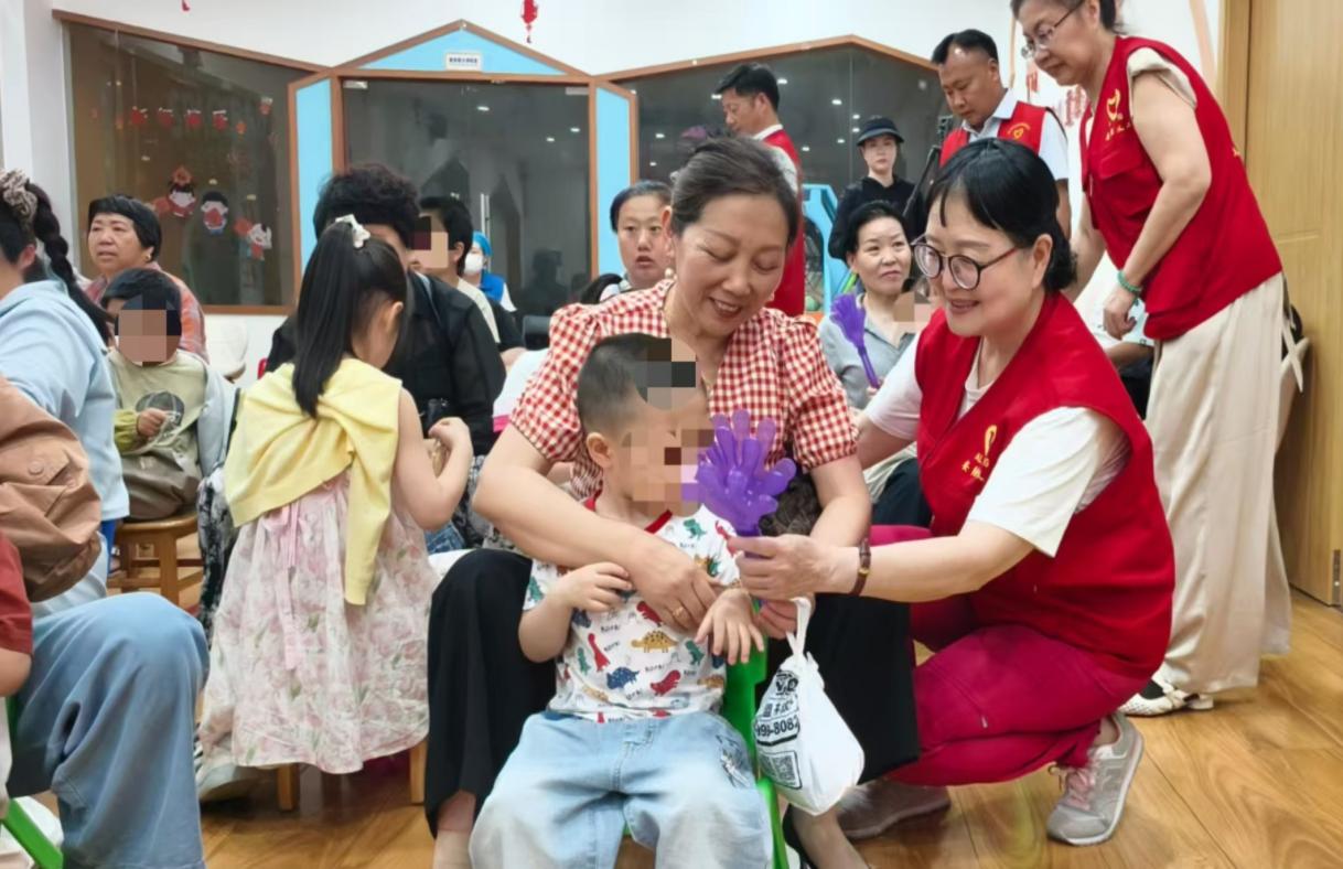 0516 义工联自闭儿童