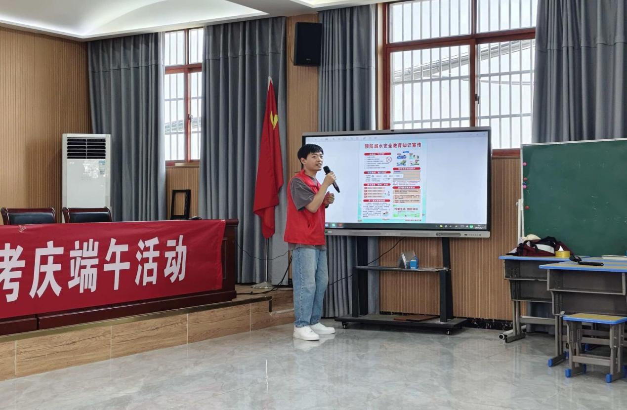 8a713d49cb5329de47c7f22734b9bf9d