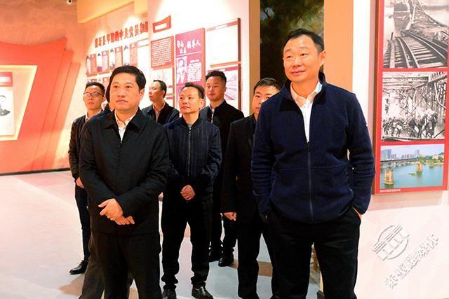 正在上传...