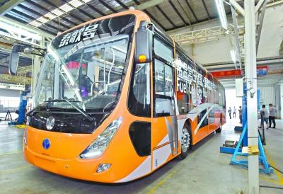全球首台常温常压氢能客车在汉诞生 2017年在湖北试运营