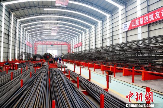 世界跨度最大公铁两用悬索桥超级钻孔桩全部建成