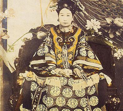 过年要在饺子里包硬币，这个吉祥的习俗竟起源于她