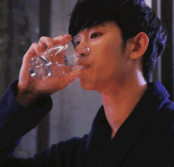 每天究竟要喝多少水？原来我被骗了这么多年！