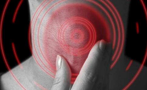 吃鱼卡刺窒息死亡 鱼刺卡喉怎么办 鱼刺卡喉如何急救