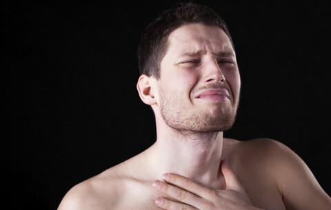 吃鱼卡刺窒息死亡 鱼刺卡喉怎么办 鱼刺卡喉如何急救