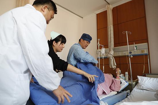 35岁女子妇女节实现