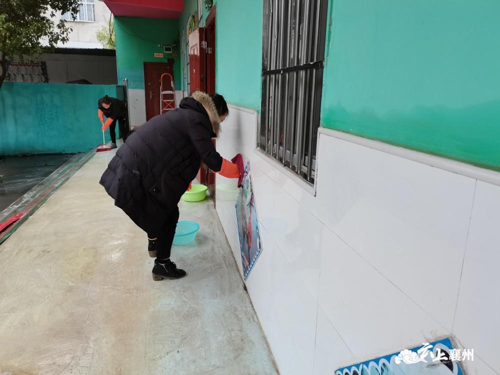 正在上传...