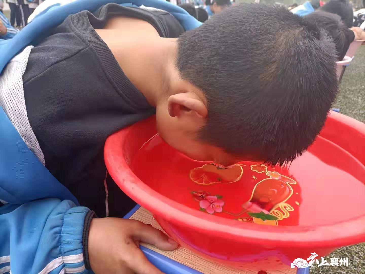 正在上传...