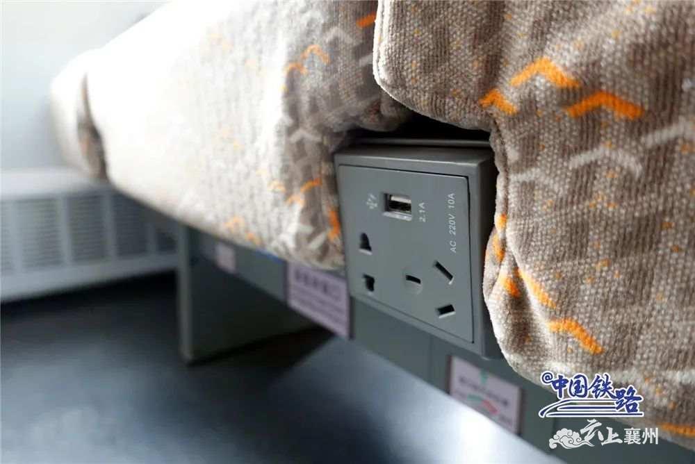 制氧机为什么一直叫独家体验！开进西藏的复兴号到底长啥样？_https://www.jmylbn.com_新闻资讯_第7张