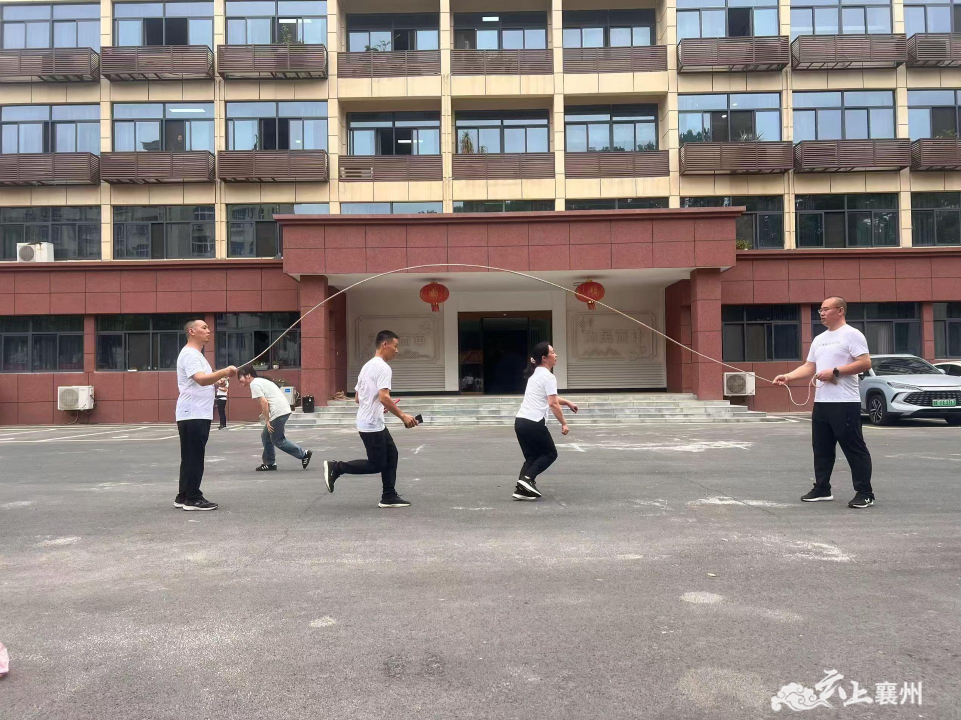 正在上传...