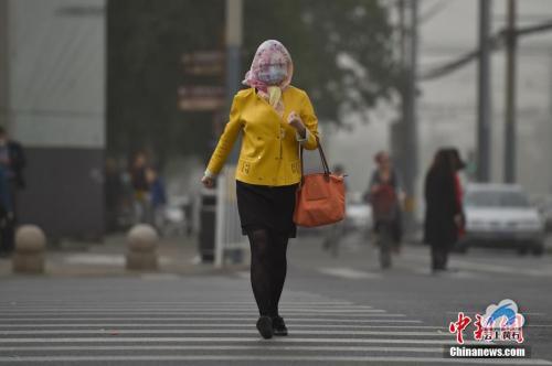 沙尘天气波及全国半数省份 明起或影响南方地区