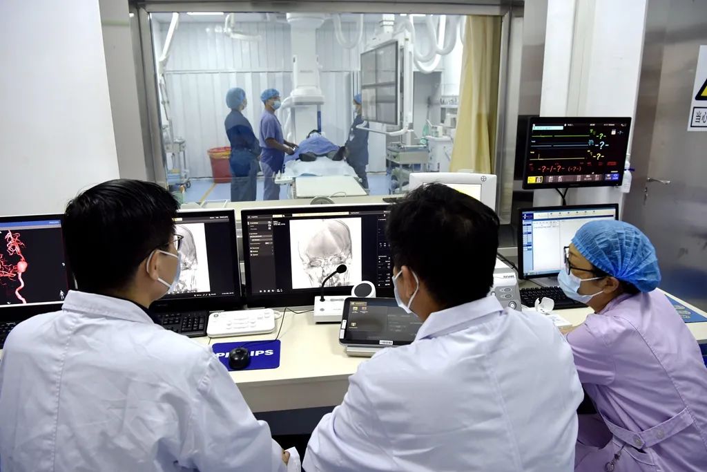 为什么医院需要医疗设备硬核！一大批高端医疗新设备落户黄石市中心医院！_https://www.jmylbn.com_新闻资讯_第8张