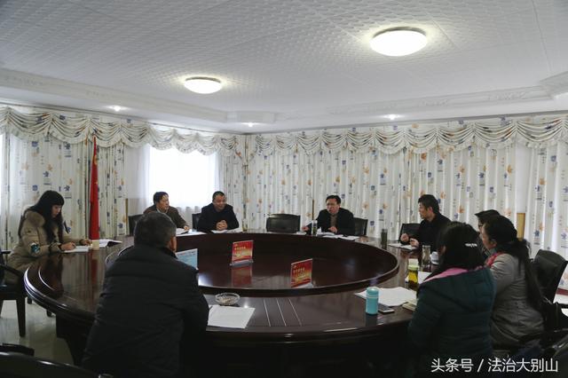 市、县两级法院主动征求人大代表、政协委员意见