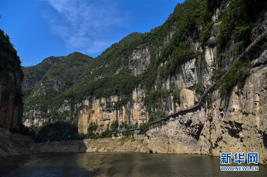 （美丽中国）（3）“绝壁画廊”巫山小三峡尽展南国绿意生机