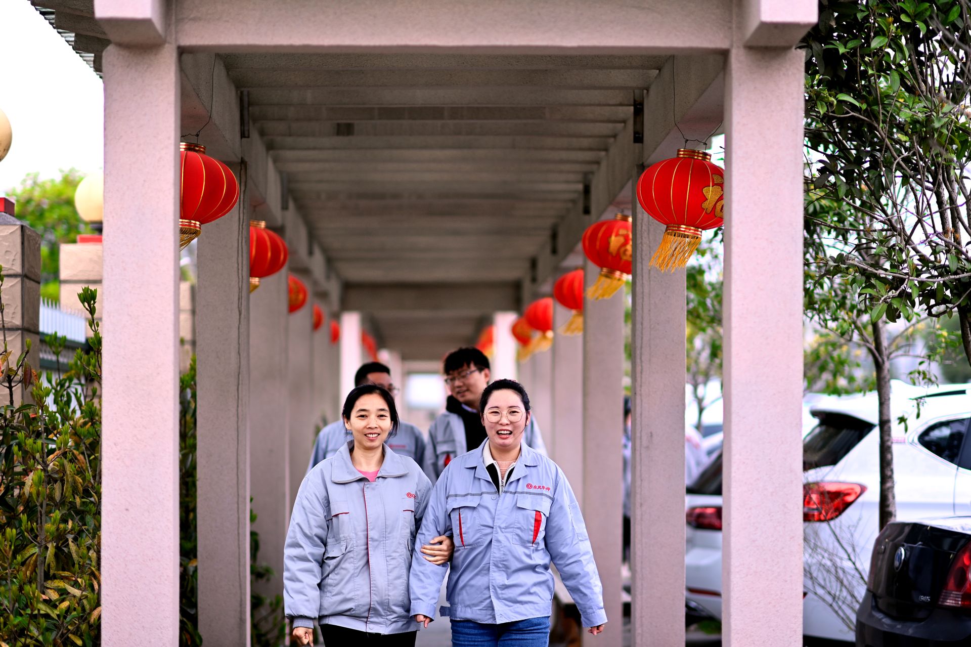 一季度，东风华神计划排产6632辆，截至3月17日，东风华神已完成产量5950辆。完成一季度目标任务，实现首季开门红，东风华神员工信心满满。