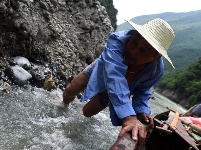 神农溪上的纤夫“重出江湖”