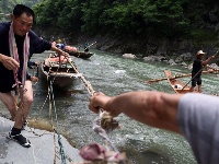 神农溪上的纤夫“重出江湖”