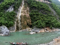 神农溪上的纤夫“重出江湖”