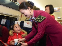 一位美女车长的春运温馨之旅