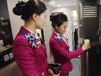 一位美女车长的春运温馨之旅