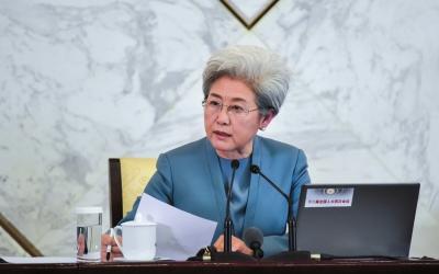 盘点人大发布会四大亮点：媒体提问越来越犀利