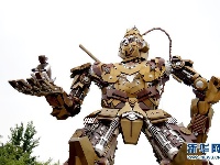 废旧零件摇身一变“美猴王”亮相沈阳街头