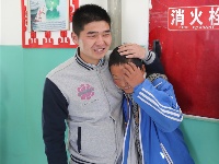 湖北大学生支教西藏 十天半个月才洗次热水澡