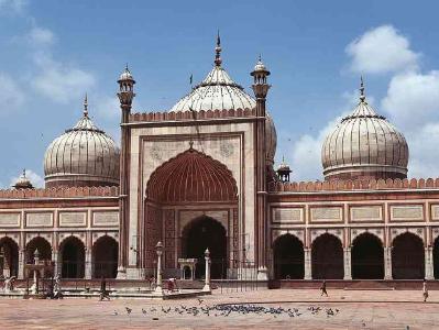 特朗普扬言监视清真寺 建议美国用种族分析打击犯罪