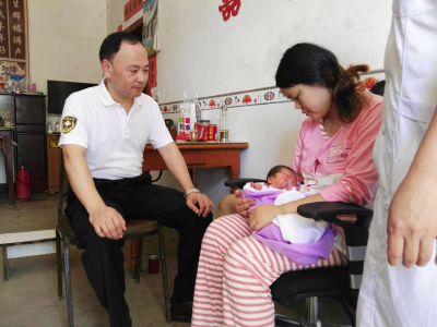 灾后心理干预 确保灾区群众身心健康