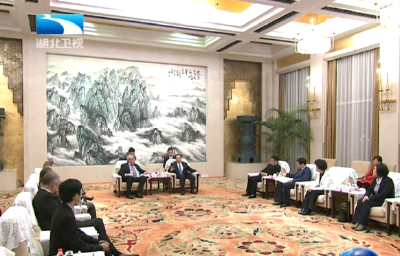 王晓东会见瑞典达拉纳省省长