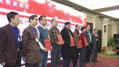 厉害！这个“不务正业”的湖北检察官拿了全国杂文最高奖…  