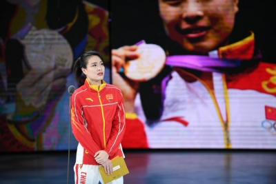 “跳水女皇”转身告别 吴敏霞寻找更精彩的未来  