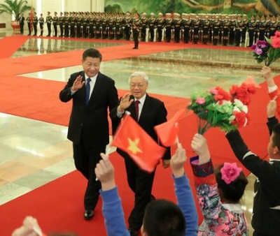 习近平同越共中央总书记阮富仲举行会谈