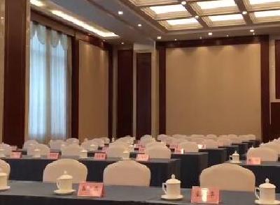 两会好奇心 | 抢先看！湖北会场今年布置更节俭