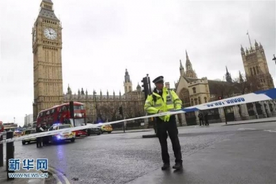 习近平就伦敦恐怖袭击事件向英国女王致慰问电