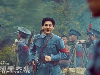 《建军大业》公布人物剧照，这阵容你看咋样？