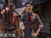 《建军大业》公布人物剧照，这阵容你看咋样？