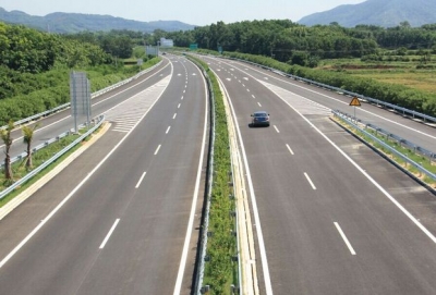 端午期间高速不免费 湖北高速车流量将破500万