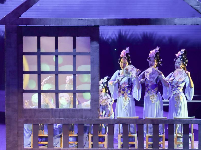秭归民俗情景歌舞《大端午》在汉上演