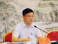 湖北省党代表审议十届省纪委工作报告
