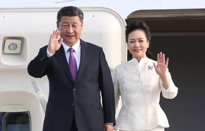 习近平抵达柏林开始对德意志联邦共和国进行国事访问