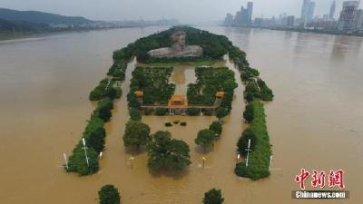 洪峰过境长沙刷新纪录 市民:好多年没见这么大洪水
